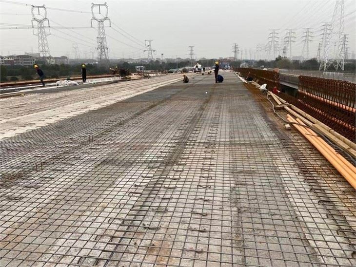 Locomotive Lane Reinforcement